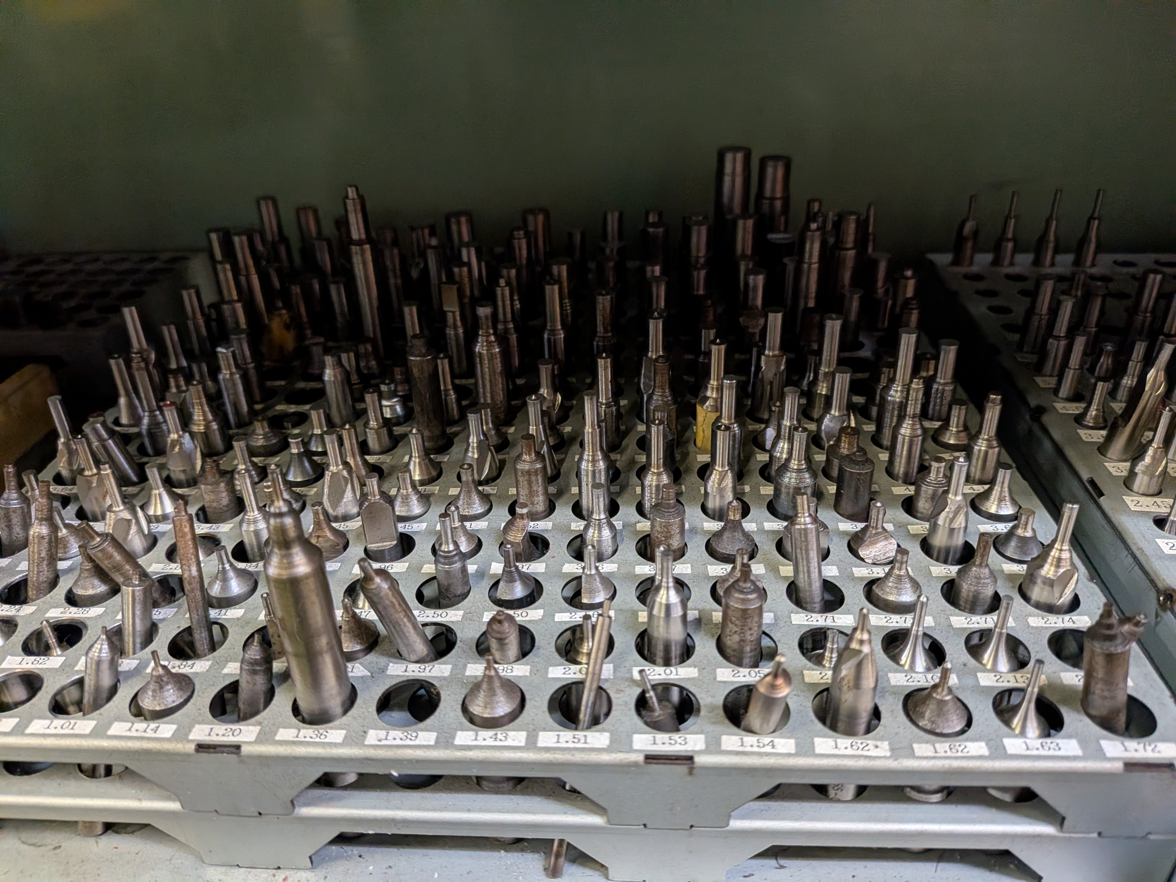 初めての試作板金:専門家が教える基礎知識と業者選びのポイント